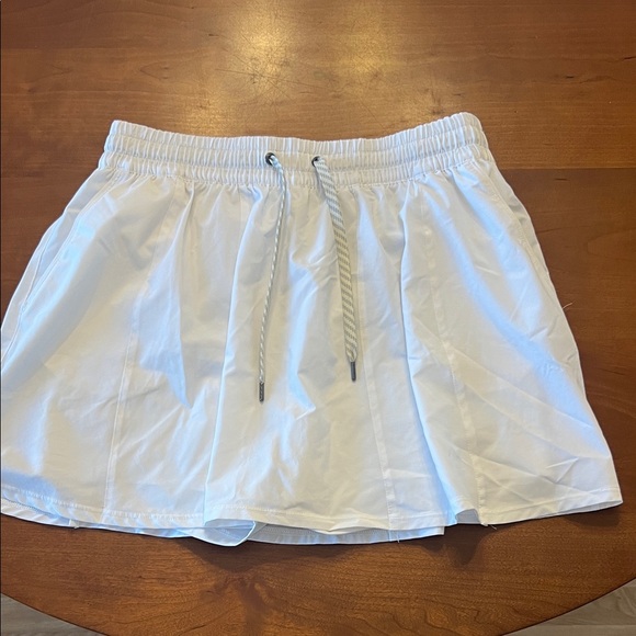 Vuori Pants - Vuori Cream Elastic Waist Skirt